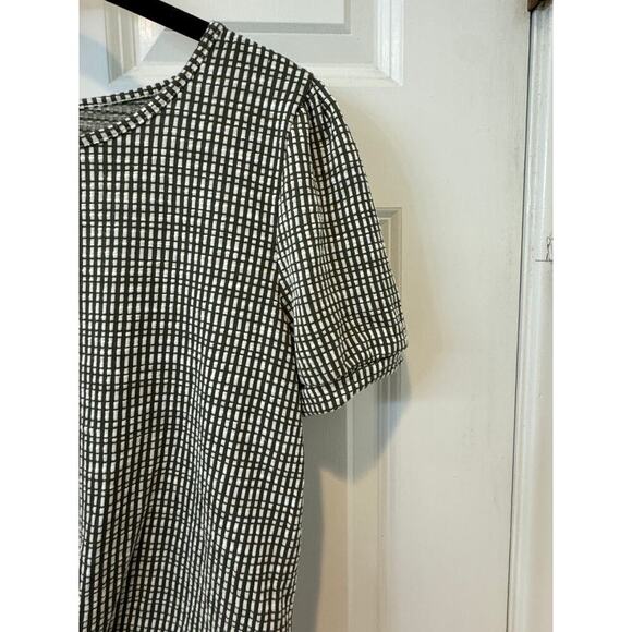 W5 size Medium front knot shirt - Picture 7 of 8